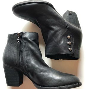 Super stylish Sam Edelman Bootie, NWT